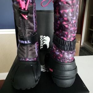 Sorel childrens Flurry winter boot